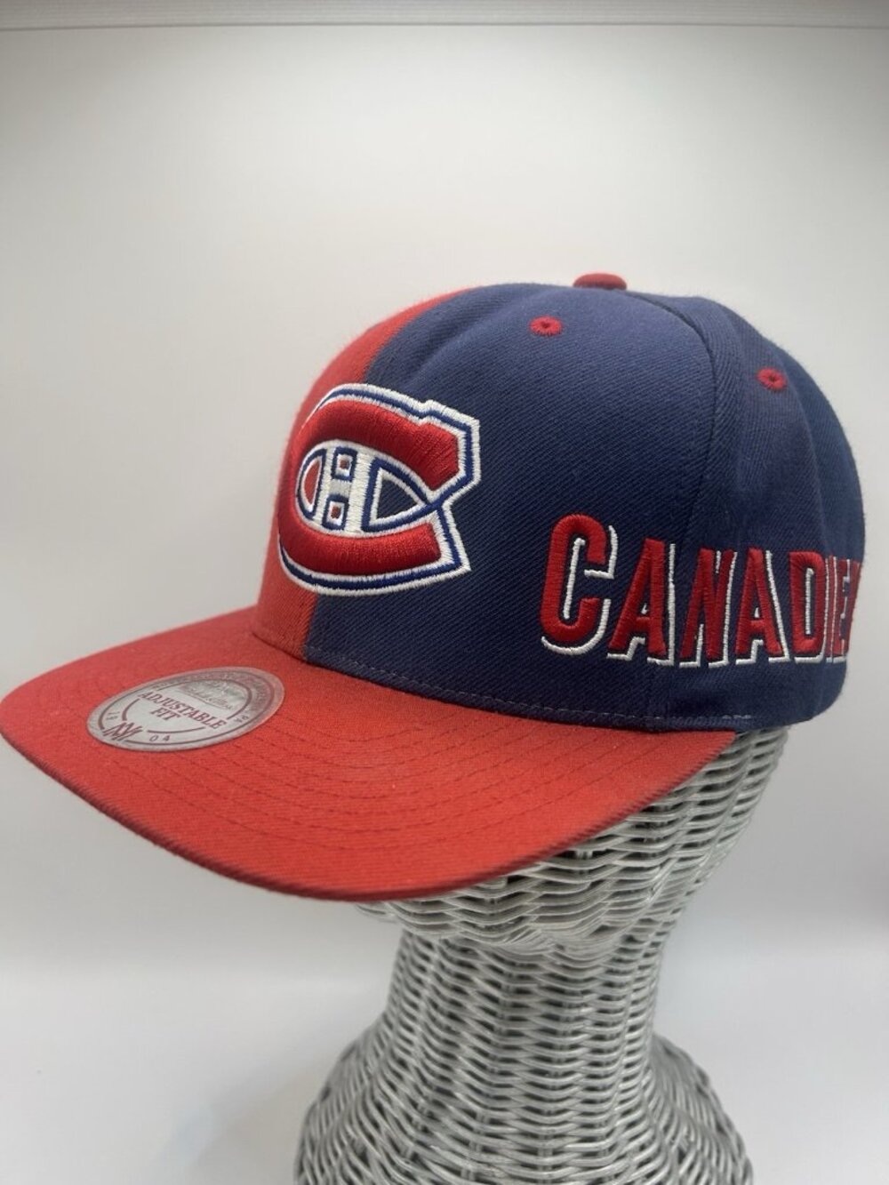 Montreal Canadiens Mitchell & Ness NHL Embroidered Spell Out Snapback Hat